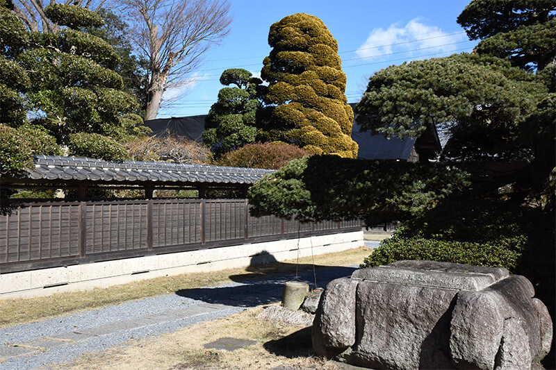 800年以上変わらない井戸の位置